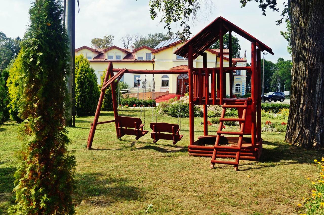 Dwor Dluzniewo Bed and Breakfast Εξωτερικό φωτογραφία