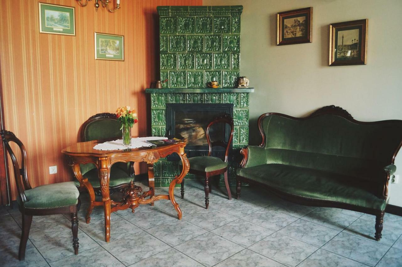 Dwor Dluzniewo Bed and Breakfast Εξωτερικό φωτογραφία